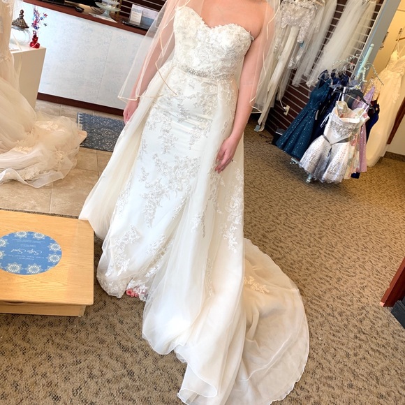 Modeca Alba Wedding Dress with Overskirt - Picture 6 of 8